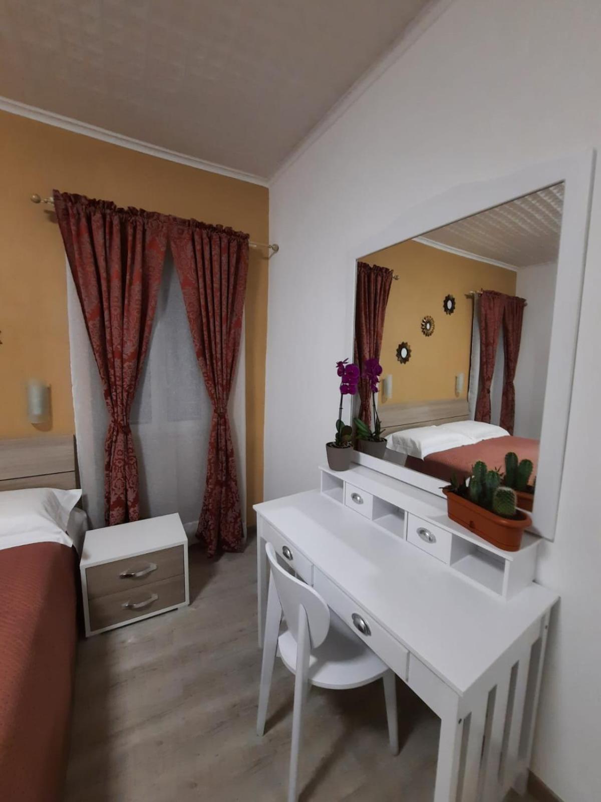 Viccinella House Apartment Capranica Exterior photo